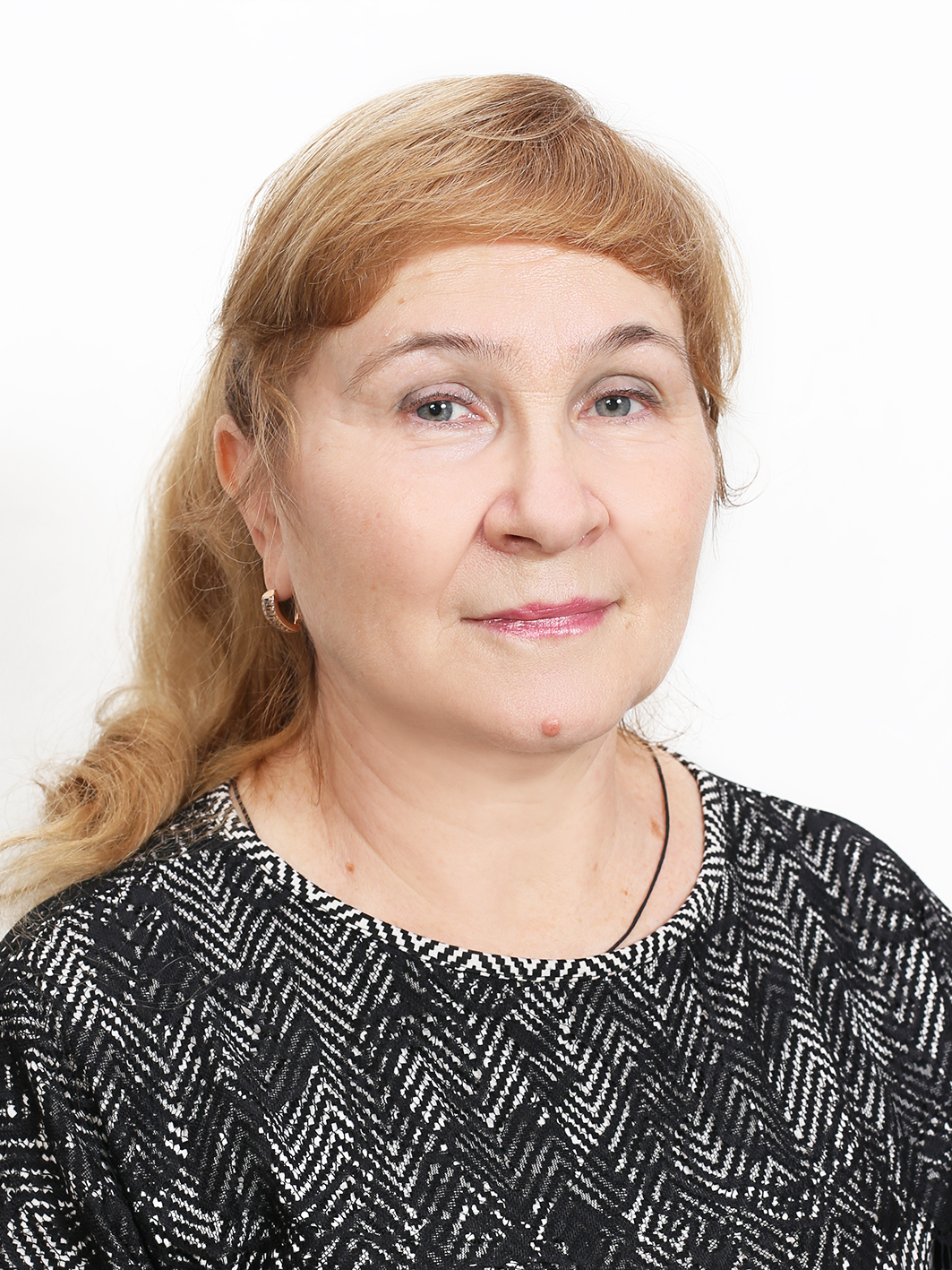 Липова Нина Ивановна.